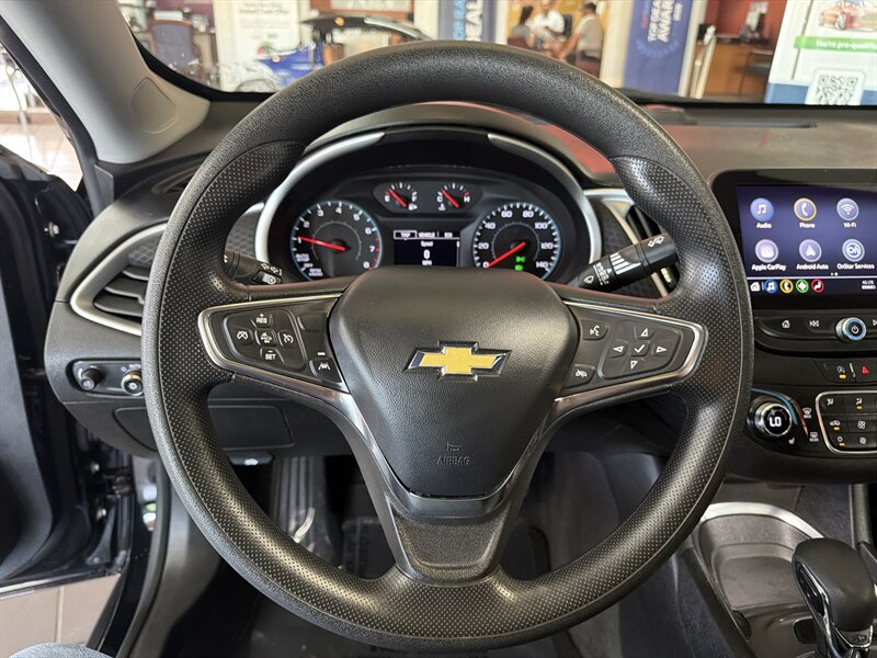 2023 Chevrolet Malibu LT 4DR SEDAN - Photo 13 - Hamilton, OH 45015
