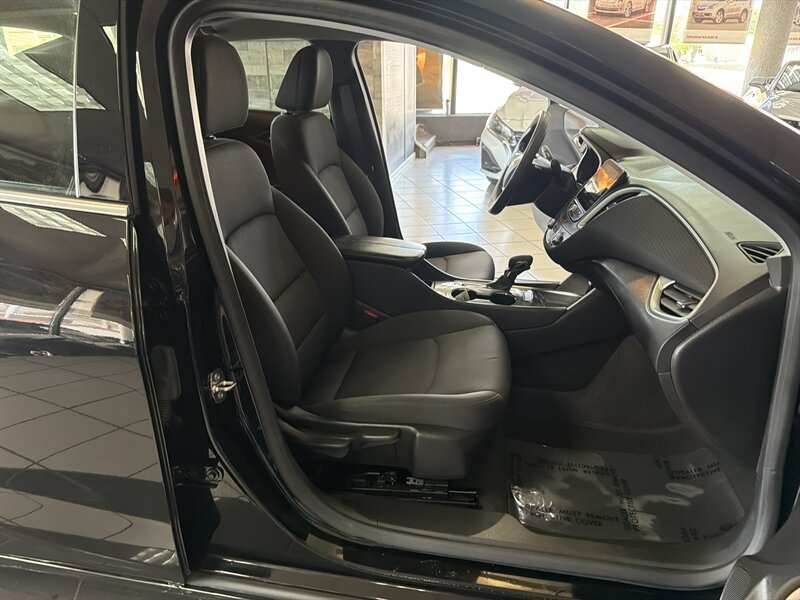 2023 Chevrolet Malibu LT 4DR SEDAN - Photo 20 - Hamilton, OH 45015