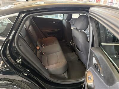 2023 Chevrolet Malibu LT 4DR SEDAN - Photo 18 - Hamilton, OH 45015