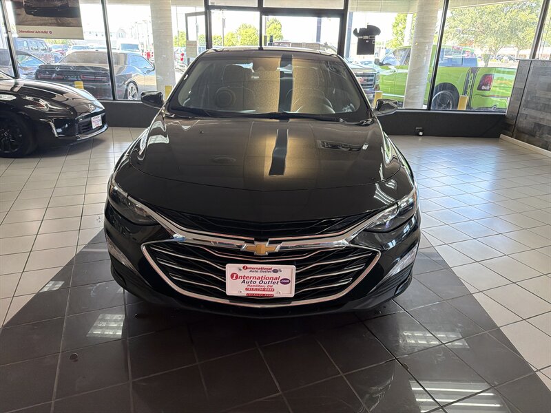 2023 Chevrolet Malibu LT 4DR SEDAN - Photo 3 - Hamilton, OH 45015