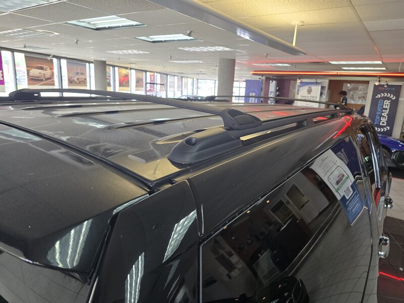 2014 Chevrolet Suburban LS 4DR SUV 4X4 - Photo 34 - Hamilton, OH 45015
