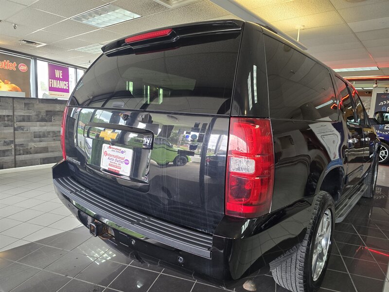 2014 Chevrolet Suburban LS 4DR SUV 4X4 - Photo 5 - Hamilton, OH 45015