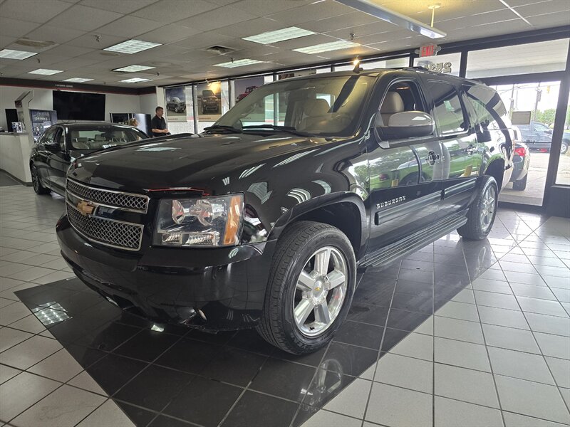 2014 Chevrolet Suburban LS 4DR SUV 4X4   - Photo 1 - Hamilton, OH 45015