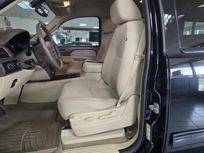 2014 Chevrolet Suburban LS 4DR SUV 4X4 - Photo 9 - Hamilton, OH 45015