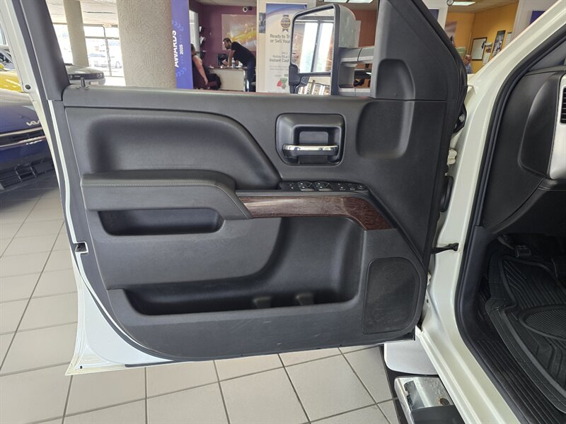 2014 GMC Sierra 1500 SLE-CREW CAB-4X4/Z71 - Photo 7 - Hamilton, OH 45015