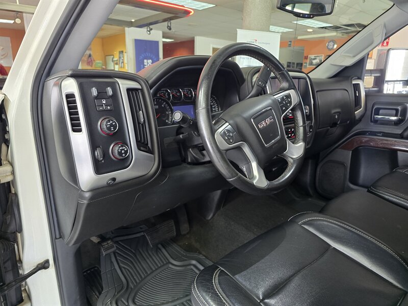 2014 GMC Sierra 1500 SLE-CREW CAB-4X4/Z71 - Photo 8 - Hamilton, OH 45015