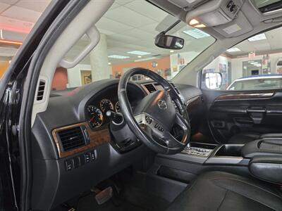 2013 Nissan Armada SV 4DR SUV 4WD   - Photo 8 - Hamilton, OH 45015