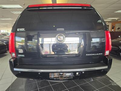 2011 Cadillac Escalade Luxury Collection 4DR SUV AWD   - Photo 5 - Hamilton, OH 45015