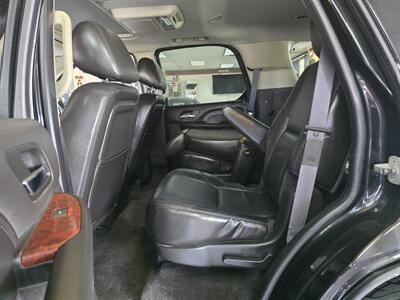 2011 Cadillac Escalade Luxury Collection 4DR SUV AWD   - Photo 27 - Hamilton, OH 45015