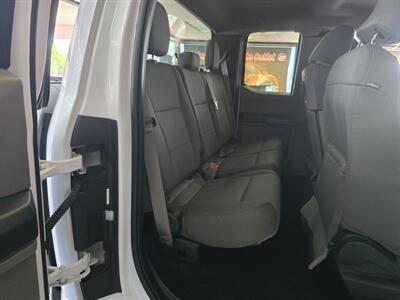 2015 Ford F-150 XLT   - Photo 16 - Hamilton, OH 45015