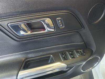 2017 Ford Mustang EcoBoost Premium 2DR CONVERTIBLE - Photo 16 - Hamilton, OH 45015