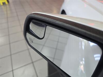 2017 Ford Mustang EcoBoost Premium 2DR CONVERTIBLE - Photo 15 - Hamilton, OH 45015