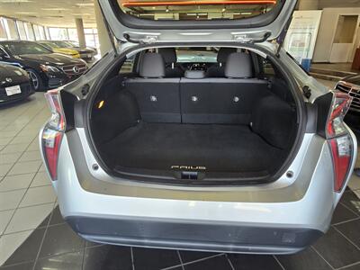 2016 Toyota Prius Two 4DR HATCHBACK - Photo 34 - Hamilton, OH 45015