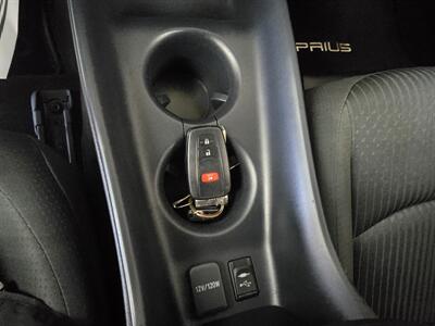 2016 Toyota Prius Two 4DR HATCHBACK - Photo 24 - Hamilton, OH 45015
