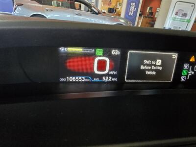 2016 Toyota Prius Two 4DR HATCHBACK - Photo 28 - Hamilton, OH 45015