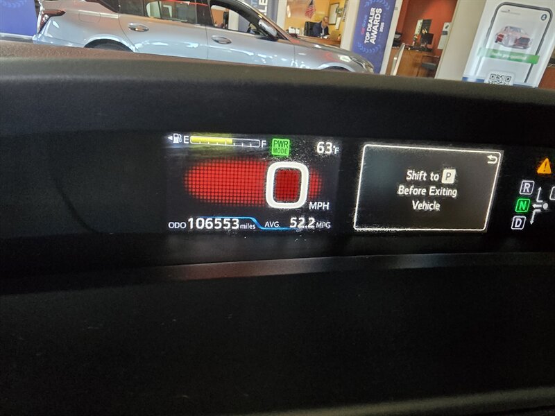 2016 Toyota Prius Two 4DR HATCHBACK - Photo 28 - Hamilton, OH 45015