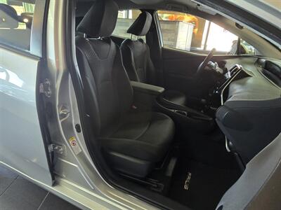 2016 Toyota Prius Two 4DR HATCHBACK - Photo 15 - Hamilton, OH 45015