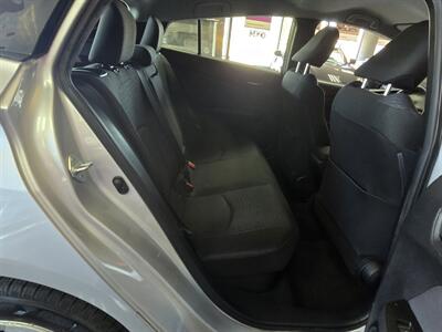 2016 Toyota Prius Two 4DR HATCHBACK - Photo 17 - Hamilton, OH 45015