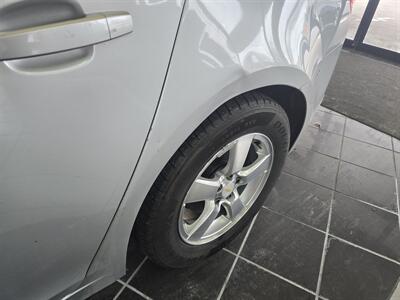 2015 Chevrolet Cruze LS Auto   - Photo 25 - Hamilton, OH 45015