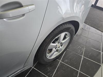 2015 Chevrolet Cruze LS Auto   - Photo 26 - Hamilton, OH 45015