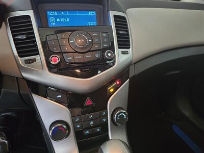 2015 Chevrolet Cruze LS Auto   - Photo 19 - Hamilton, OH 45015