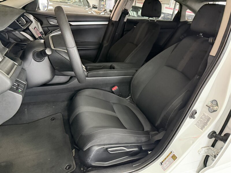 2020 Honda Civic LX - Photo 12 - Hamilton, OH 45015