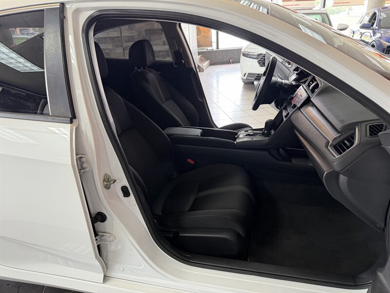 2020 Honda Civic LX - Photo 24 - Hamilton, OH 45015