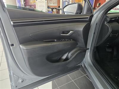 2024 Hyundai SANTA CRUZ SEL 4DR CREW CAB AWD   - Photo 7 - Hamilton, OH 45015