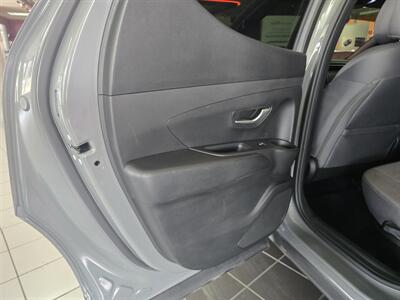 2024 Hyundai SANTA CRUZ SEL 4DR CREW CAB AWD   - Photo 10 - Hamilton, OH 45015