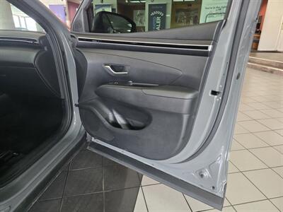 2024 Hyundai SANTA CRUZ SEL 4DR CREW CAB AWD   - Photo 12 - Hamilton, OH 45015