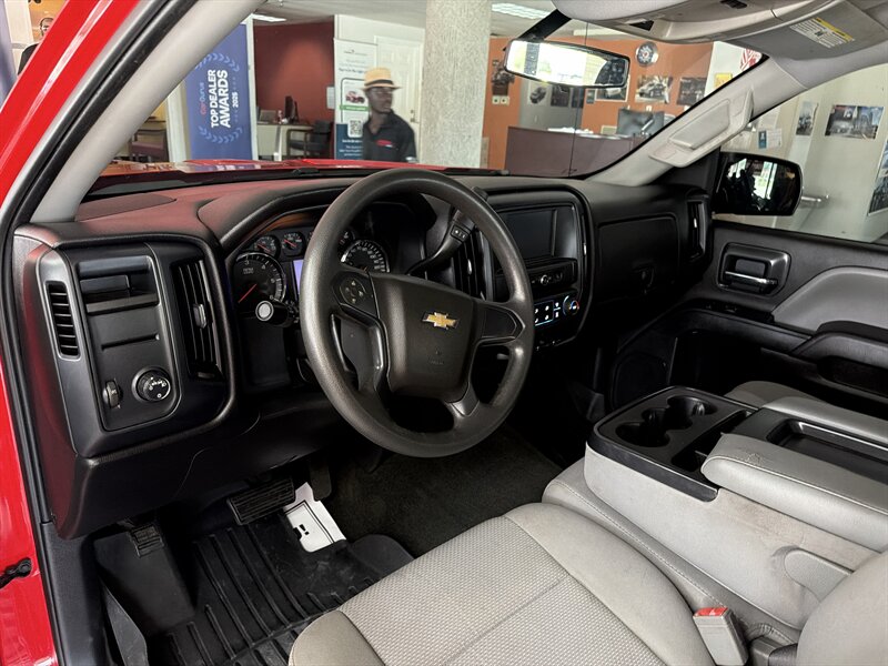 2017 Chevrolet Silverado 1500 Custom 4DR EXTENDED CAB - Photo 10 - Hamilton, OH 45015