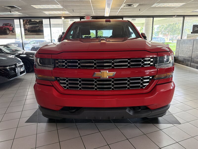 2017 Chevrolet Silverado 1500 Custom 4DR EXTENDED CAB - Photo 3 - Hamilton, OH 45015