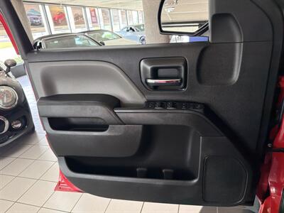 2017 Chevrolet Silverado 1500 Custom 4DR EXTENDED CAB - Photo 9 - Hamilton, OH 45015