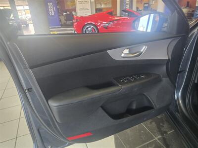 2024 Kia Forte LX 4DR SEDAN   - Photo 7 - Hamilton, OH 45015