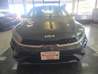 2024 Kia Forte LX 4DR SEDAN   - Photo 2 - Hamilton, OH 45015