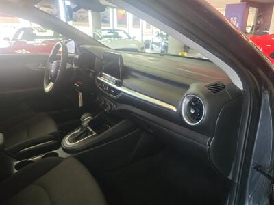 2024 Kia Forte LX 4DR SEDAN   - Photo 13 - Hamilton, OH 45015