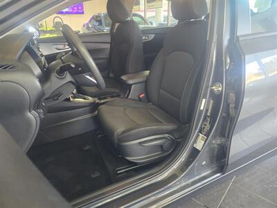 2024 Kia Forte LX 4DR SEDAN   - Photo 9 - Hamilton, OH 45015