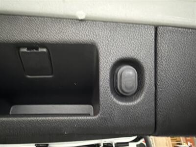 2020 Chevrolet Suburban LT - Photo 33 - Hamilton, OH 45015