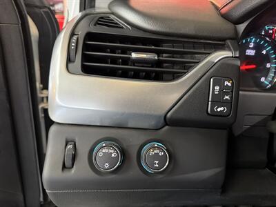 2020 Chevrolet Suburban LT - Photo 18 - Hamilton, OH 45015
