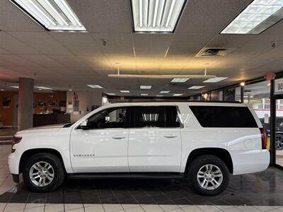 2020 Chevrolet Suburban LT - Photo 2 - Hamilton, OH 45015