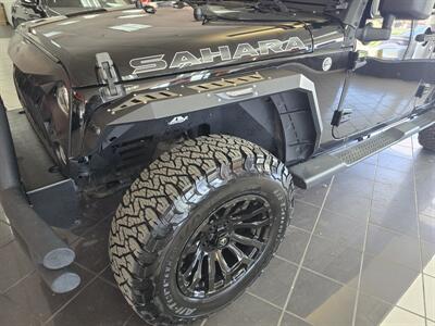 2017 Jeep Wrangler UNLIMITED SAHARA  4DR SUV 4X4   - Photo 27 - Hamilton, OH 45015