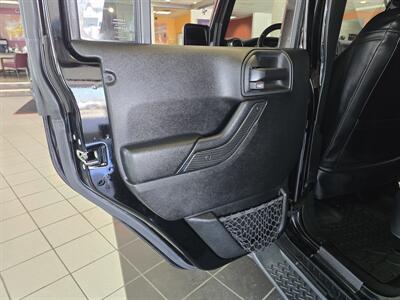 2017 Jeep Wrangler UNLIMITED SAHARA  4DR SUV 4X4   - Photo 9 - Hamilton, OH 45015