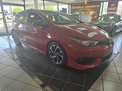 2016 Scion iM Base 4DR HATCHBACK   - Photo 3 - Hamilton, OH 45015