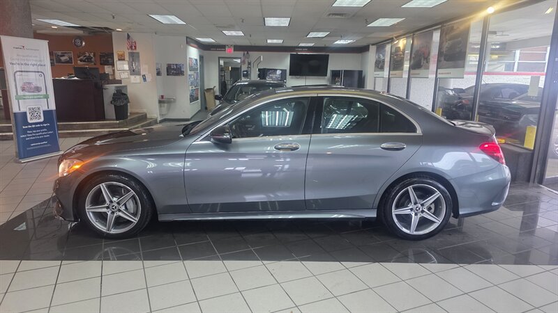 2017 Mercedes-Benz C 300 4MATIC - Photo 2 - Hamilton, OH 45015