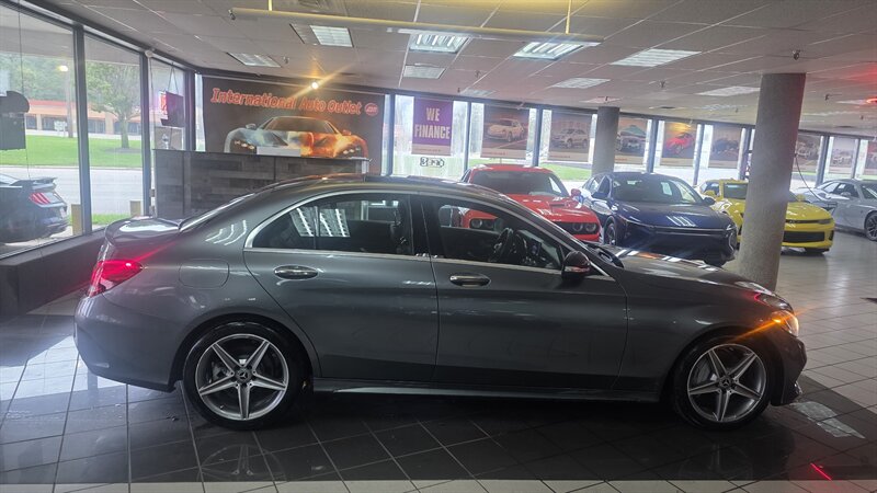 2017 Mercedes-Benz C 300 4MATIC - Photo 5 - Hamilton, OH 45015