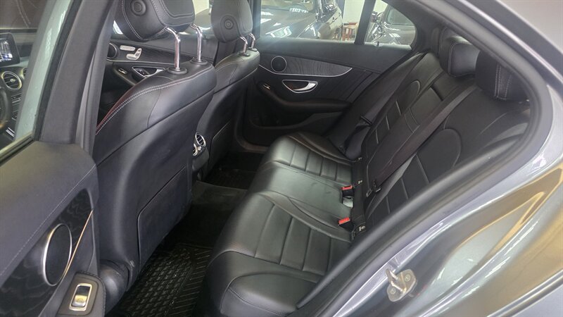 2017 Mercedes-Benz C 300 4MATIC - Photo 22 - Hamilton, OH 45015