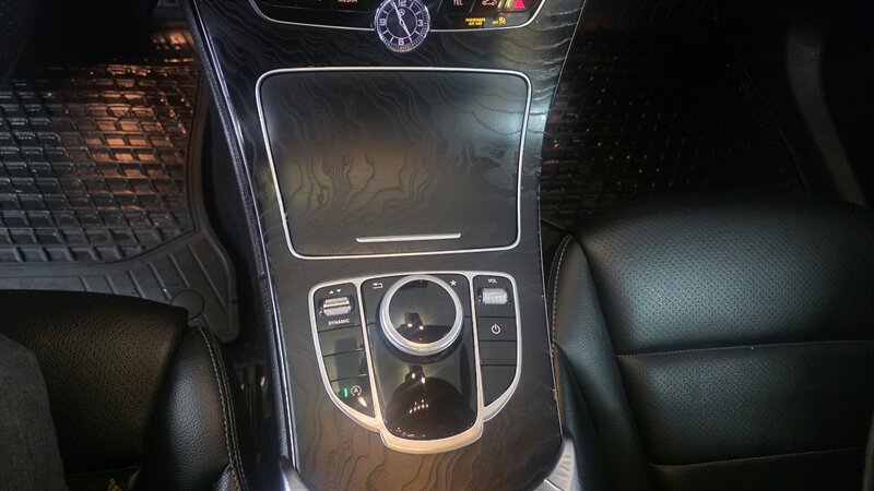 2017 Mercedes-Benz C 300 4MATIC - Photo 18 - Hamilton, OH 45015