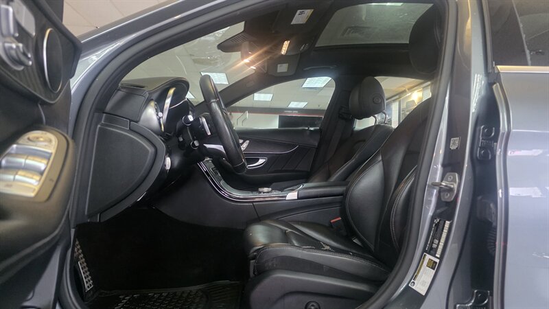 2017 Mercedes-Benz C 300 4MATIC - Photo 9 - Hamilton, OH 45015