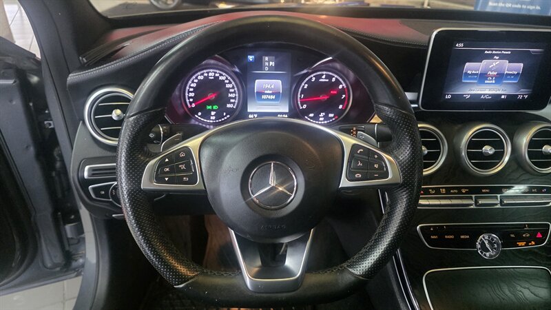 2017 Mercedes-Benz C 300 4MATIC - Photo 14 - Hamilton, OH 45015