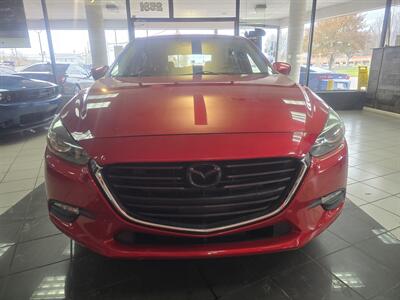 2018 Mazda MAZDA3 Touring 4DR HATCHBACK - Photo 2 - Hamilton, OH 45015